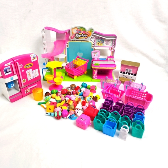 Shopkins Other - SHOPKINS big lot supermarket, fridge, piano, basckets